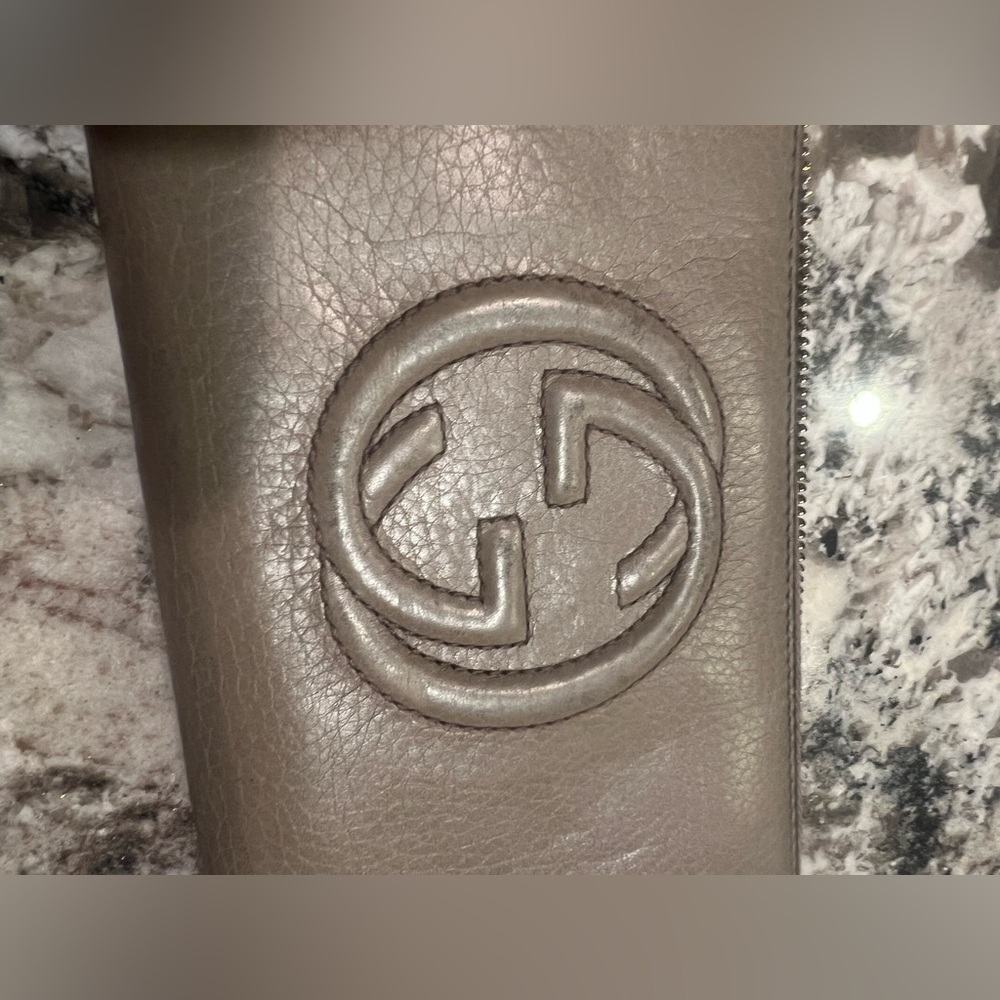 Gucci Soho Zippy Long Wallet - Picture 8 of 14